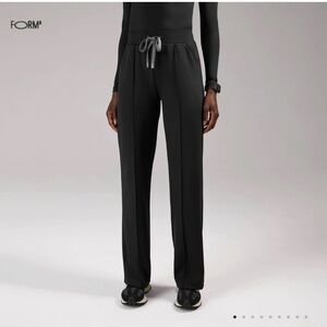 FIGS High Waisted Piedra FORMx Straight Leg Scrub Pants™ Black, Large Petite